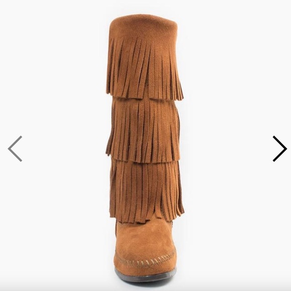 Minnetonka Moccasin 3-tier Fringe Boots - Picture 8 of 10